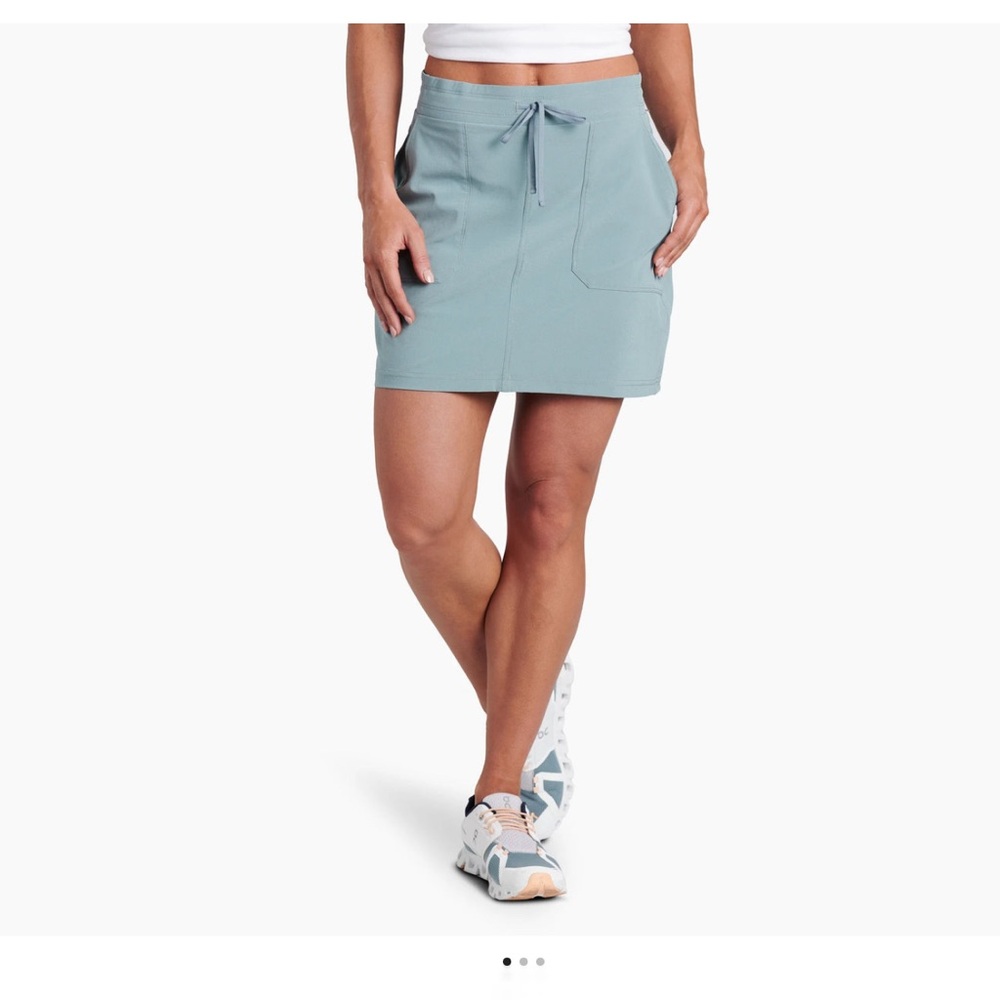 Kuhl Vantage skort (size medium) in Eucalyptus
